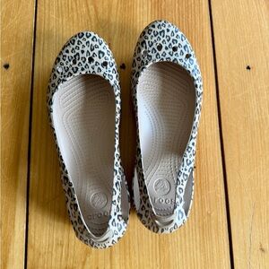CROCS Women's Leopard Print Flats - Cream and Black